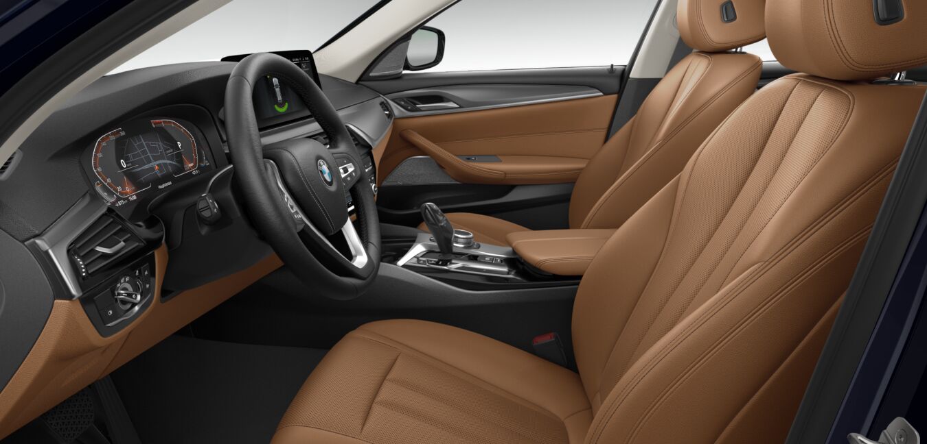 BMW BMW 5er im Innenraum seitlich BMW BMW 5er im Innenraum seitlich