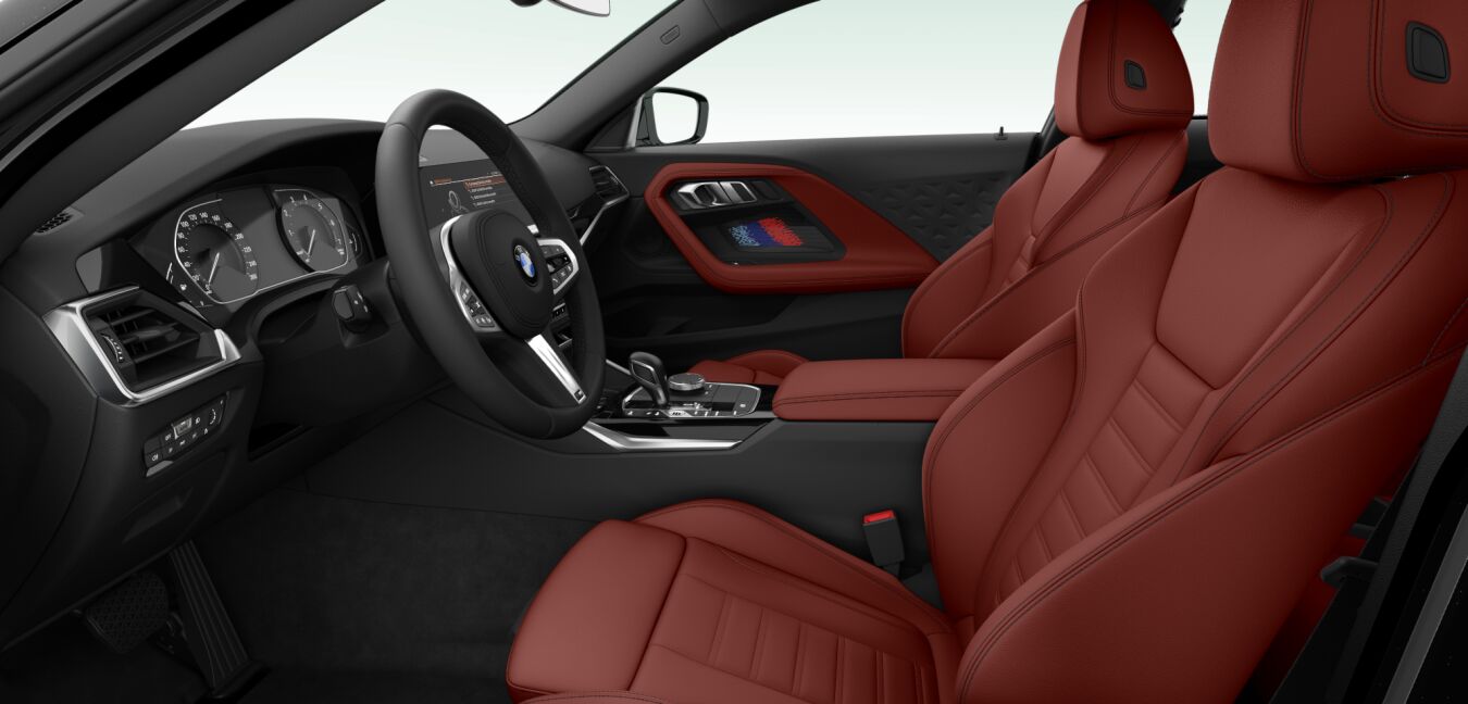 BMW BMW 2er im Innenraum seitlich BMW BMW 2er im Innenraum seitlich