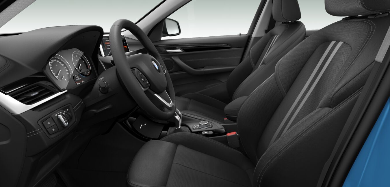 BMW BMW X im Innenraum seitlich BMW BMW X im Innenraum seitlich