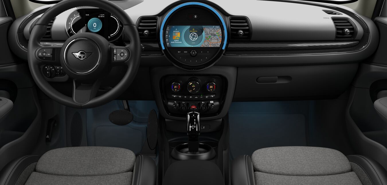 MINI MINI Clubman im Innenraum von vorne MINI MINI Clubman im Innenraum von vorne