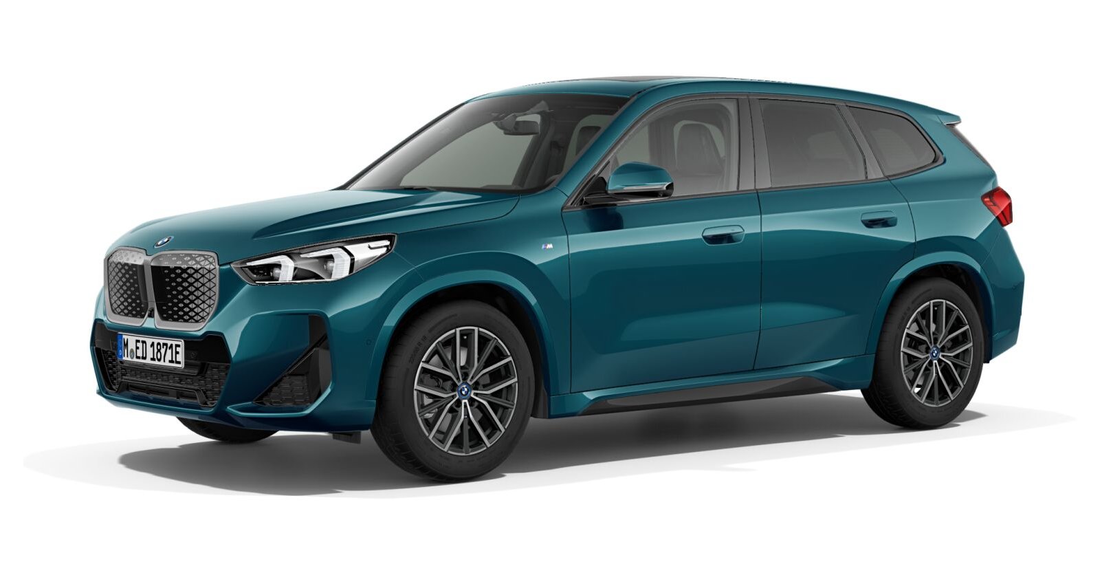 BMW iX1 xDrive30 in Blau von vorne BMW iX1 xDrive30 in Blau von vorne
