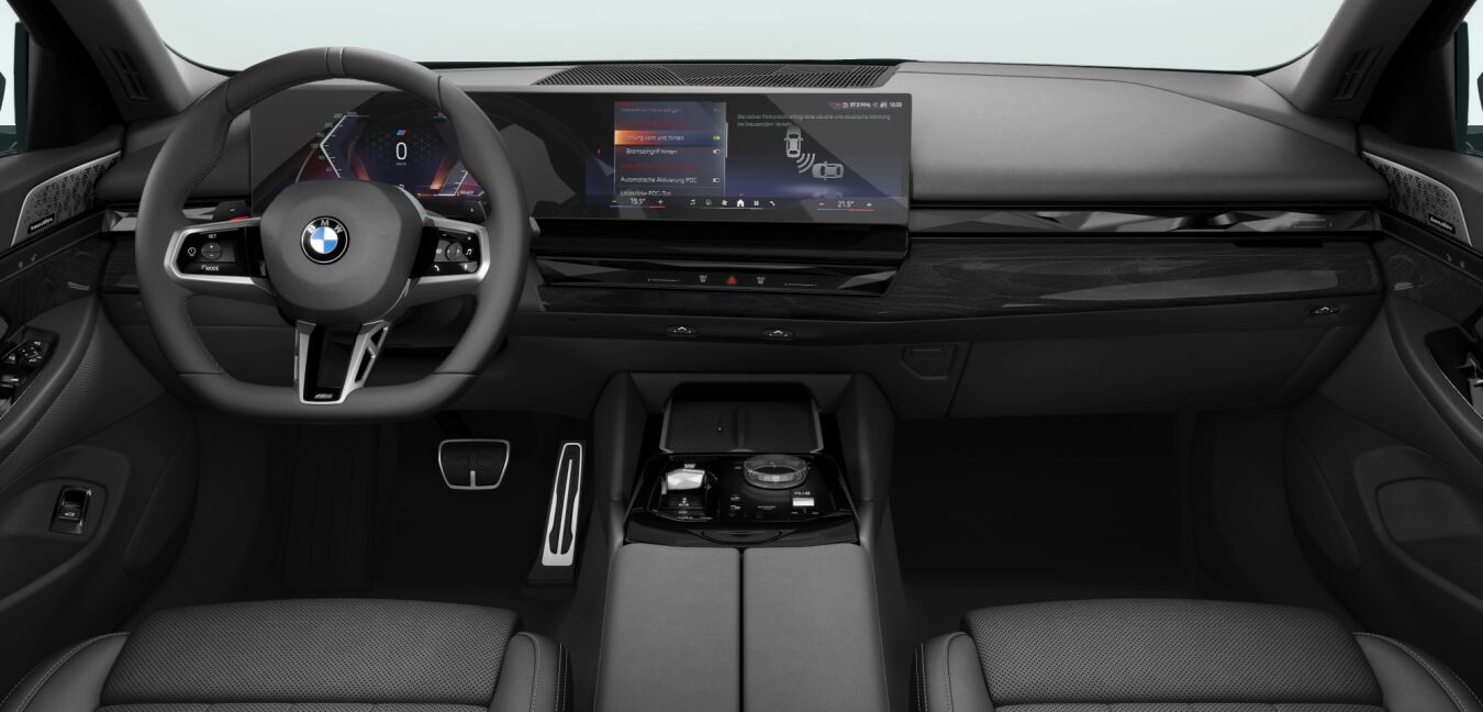 BMW BMW 5er im Innenraum von vorne