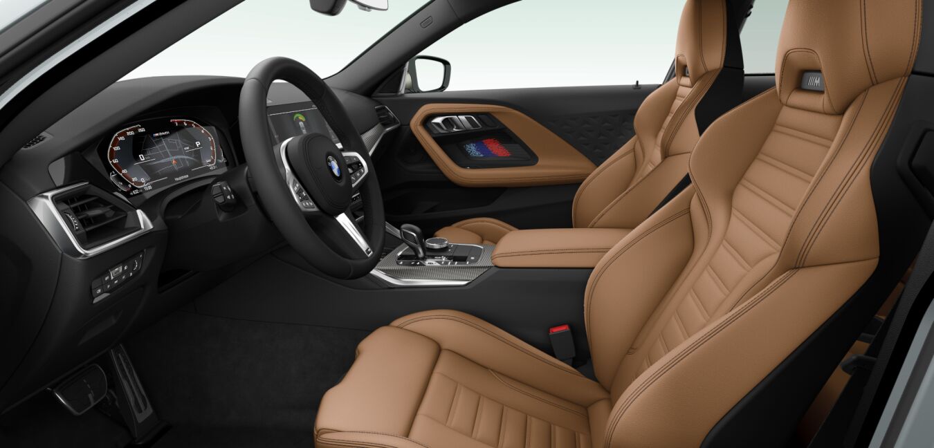 BMW BMW 2er im Innenraum seitlich BMW BMW 2er im Innenraum seitlich