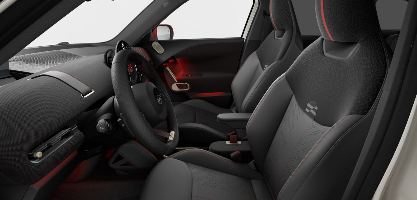 MINI MINI Aceman im Innenraum seitlich MINI MINI Aceman im Innenraum seitlich