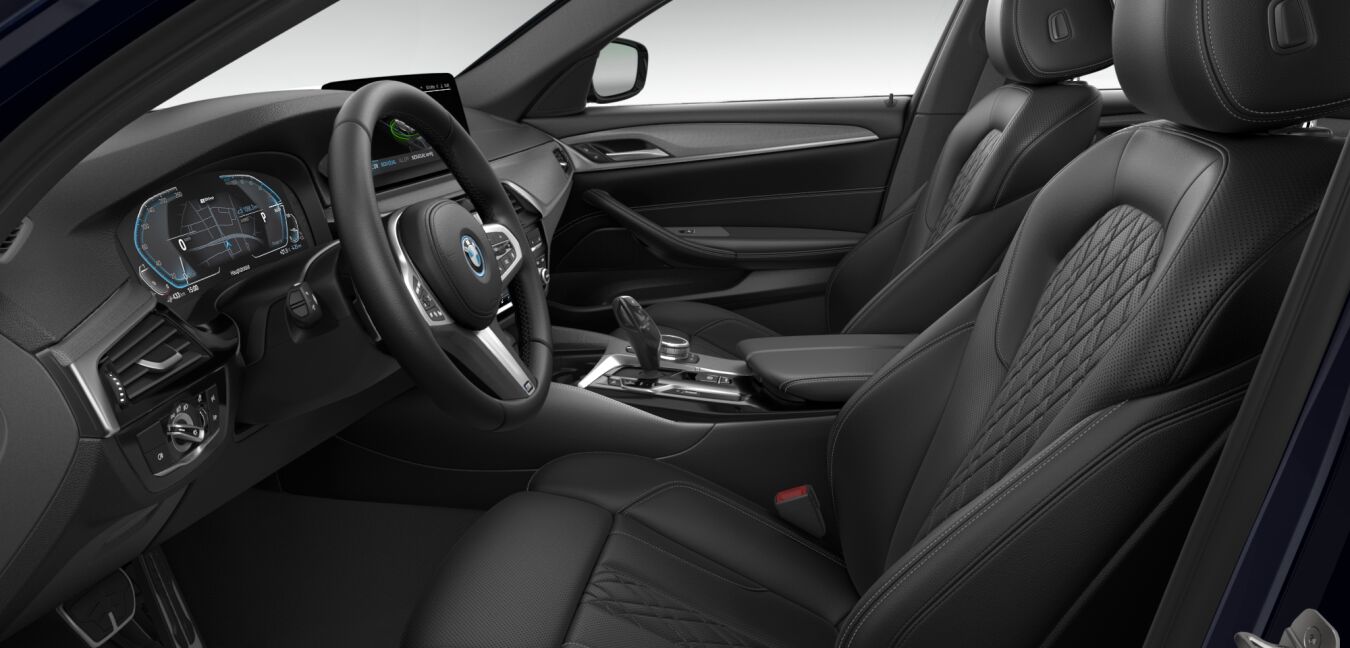 BMW BMW 5er im Innenraum seitlich