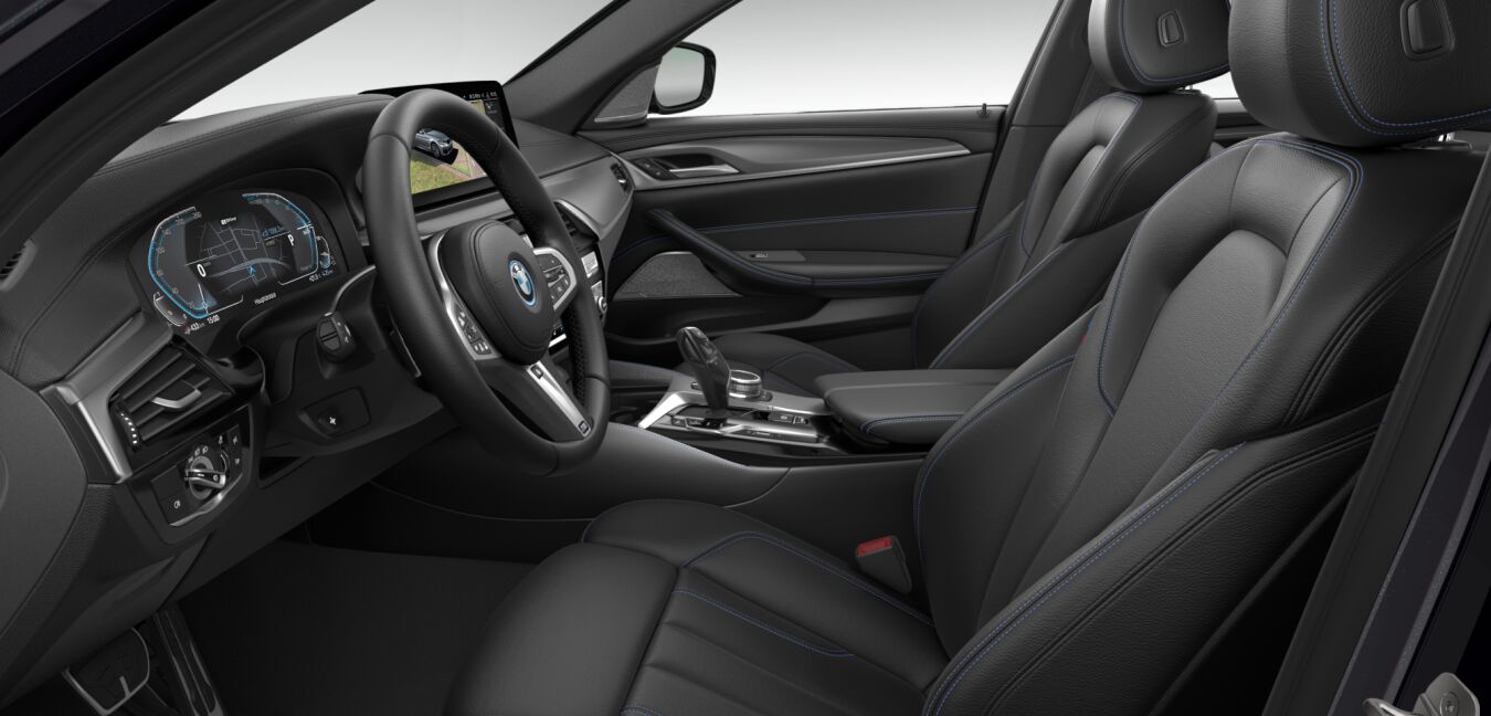 BMW BMW 5er im Innenraum seitlich