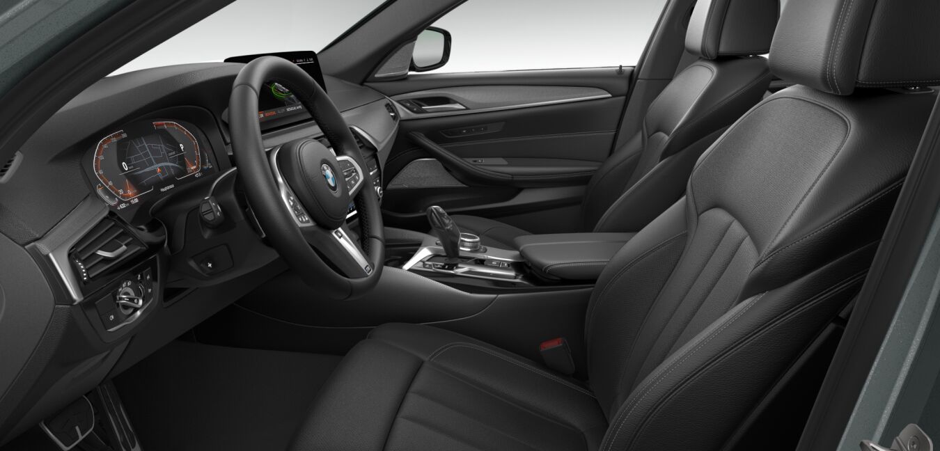 BMW BMW 5er im Innenraum seitlich BMW BMW 5er im Innenraum seitlich