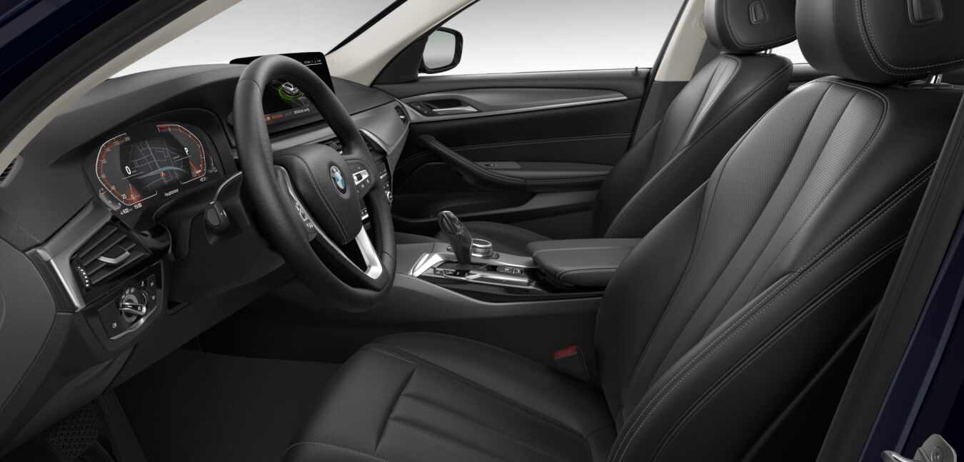 BMW BMW 5er im Innenraum seitlich BMW BMW 5er im Innenraum seitlich