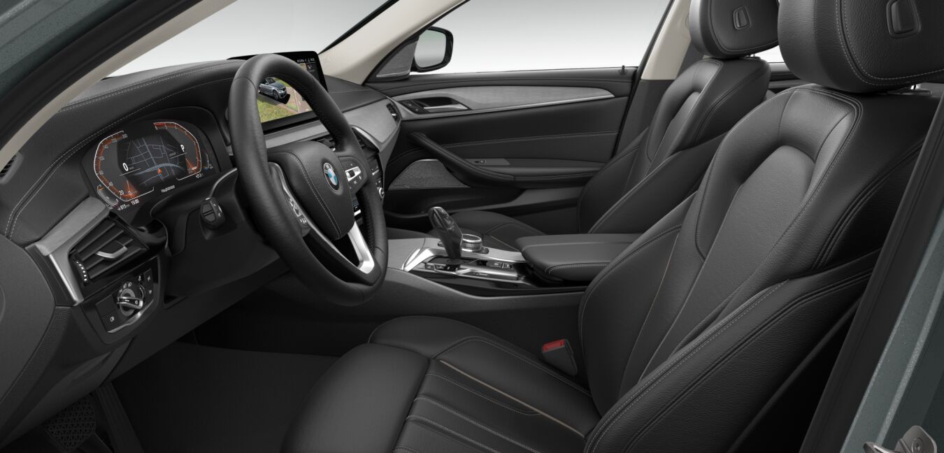 BMW BMW 5er im Innenraum seitlich BMW BMW 5er im Innenraum seitlich