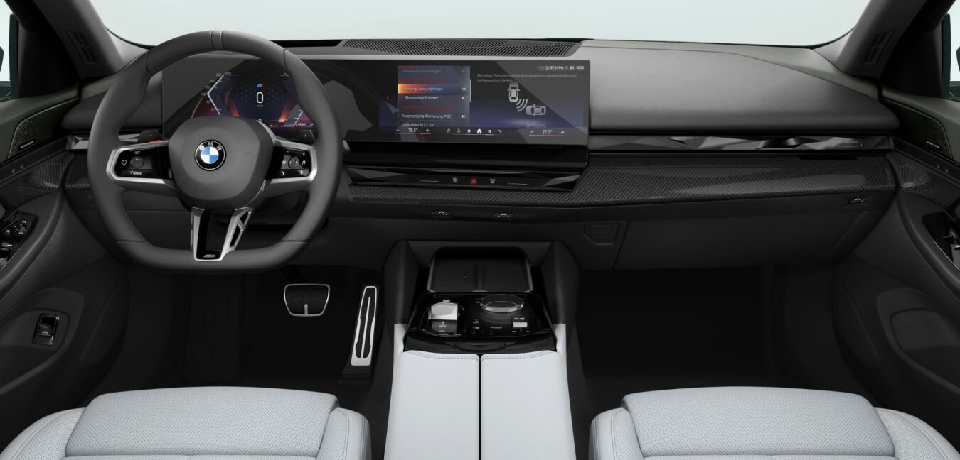BMW BMW 5er im Innenraum von vorne