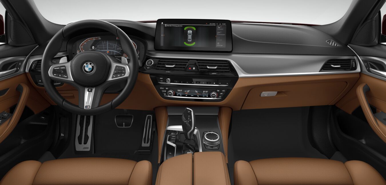 BMW BMW 5er im Innenraum von vorne BMW BMW 5er im Innenraum von vorne