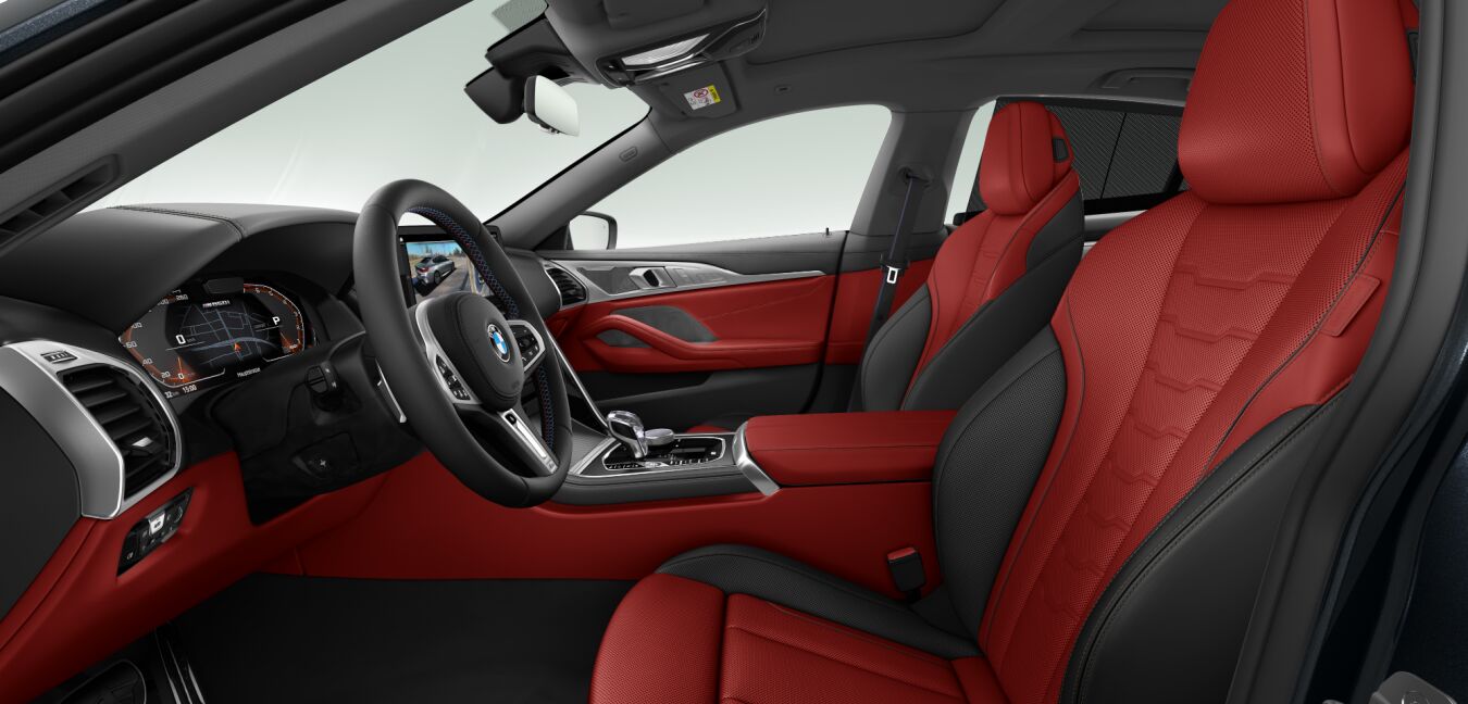 BMW BMW 8er im Innenraum seitlich BMW BMW 8er im Innenraum seitlich
