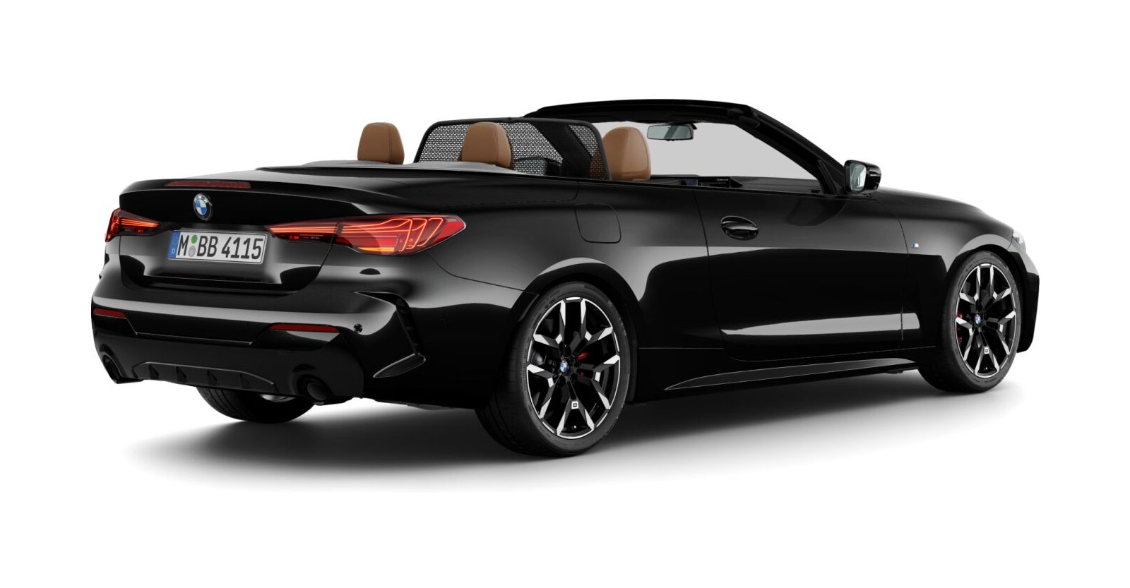 BMW BMW 4er in Schwarz von hinten