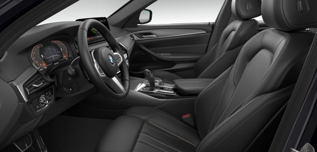 BMW BMW 5er im Innenraum seitlich BMW BMW 5er im Innenraum seitlich