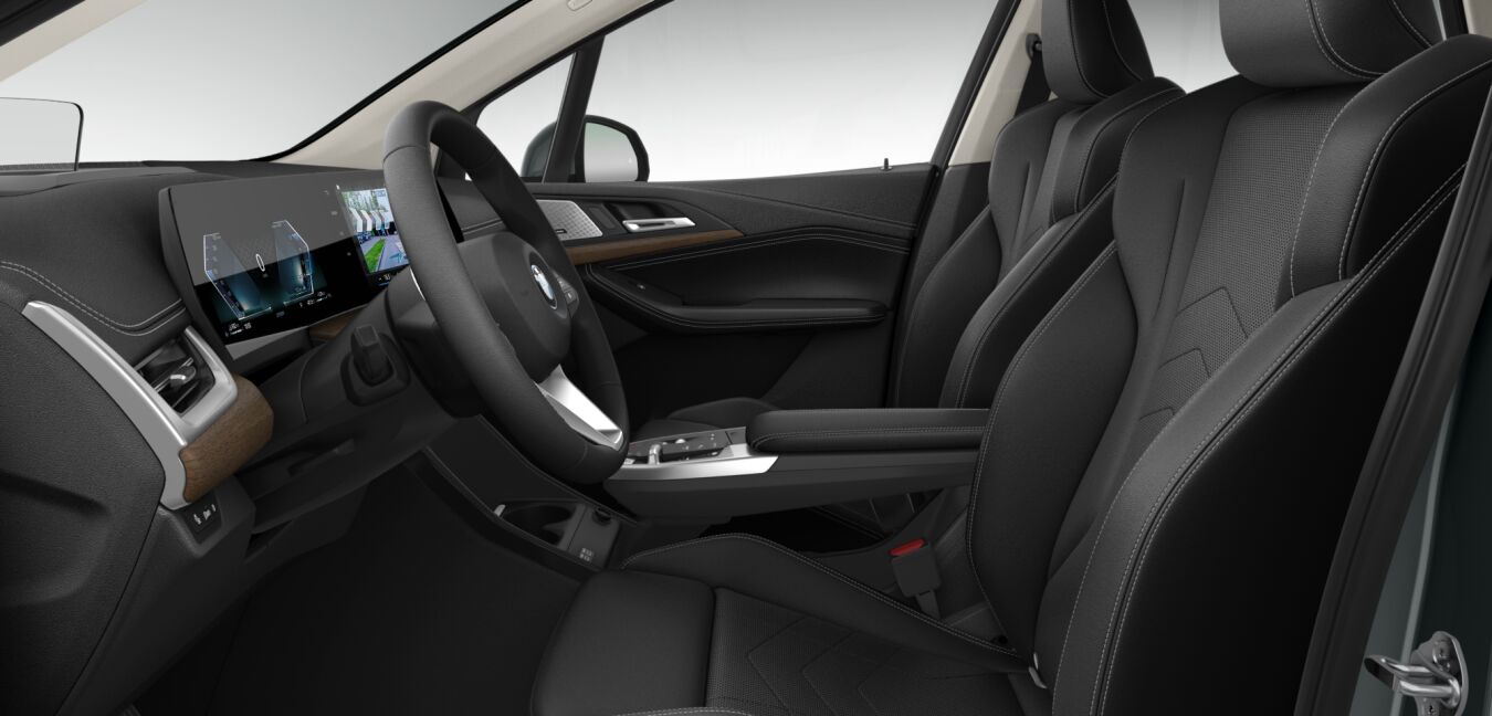 BMW BMW 2er im Innenraum seitlich BMW BMW 2er im Innenraum seitlich
