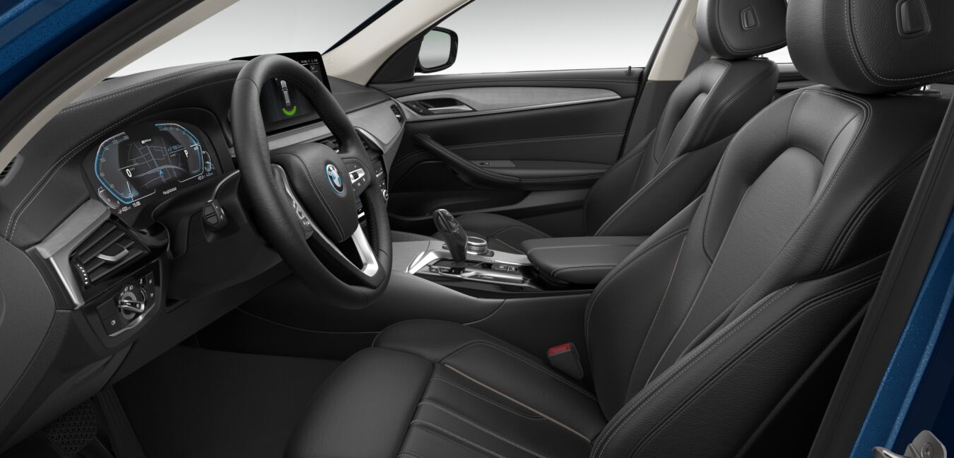 BMW BMW 5er im Innenraum seitlich BMW BMW 5er im Innenraum seitlich