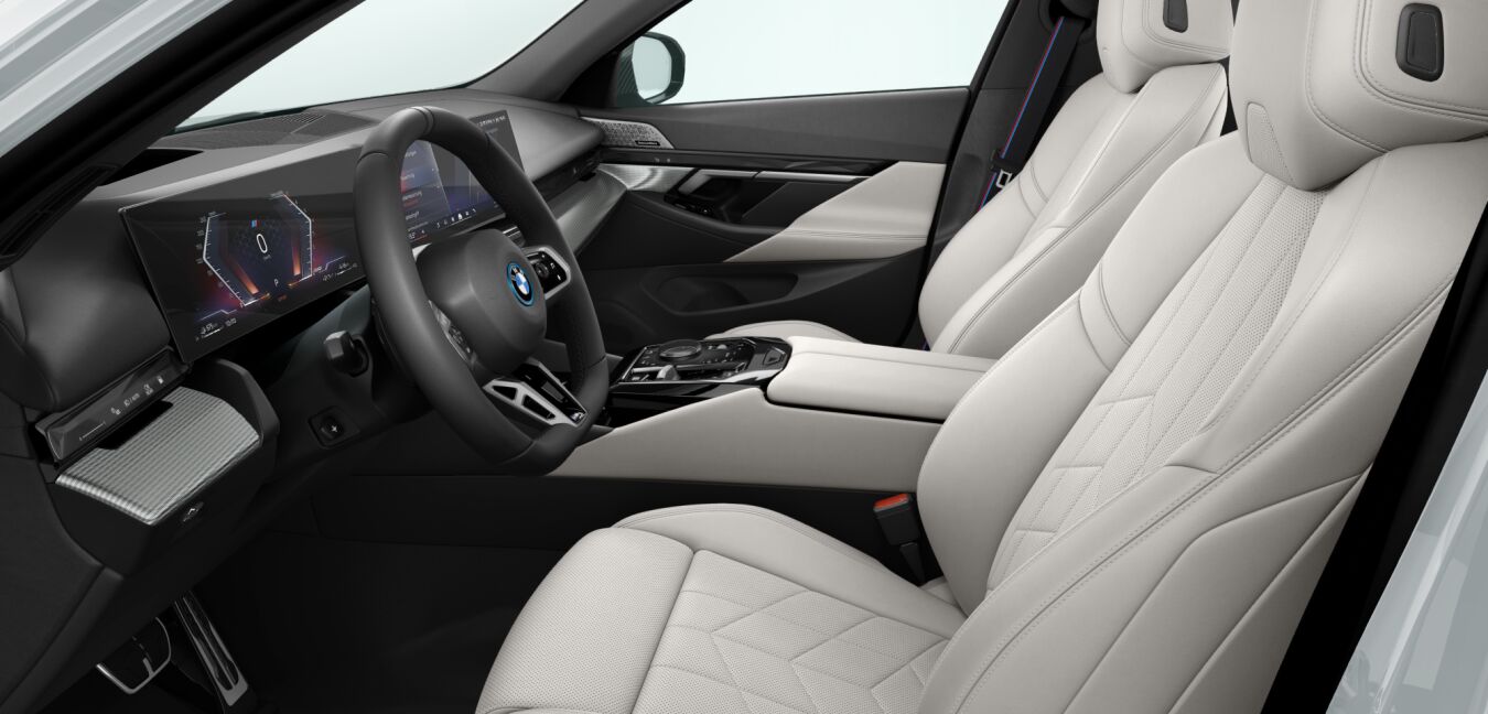 BMW BMW 5er im Innenraum seitlich BMW BMW 5er im Innenraum seitlich