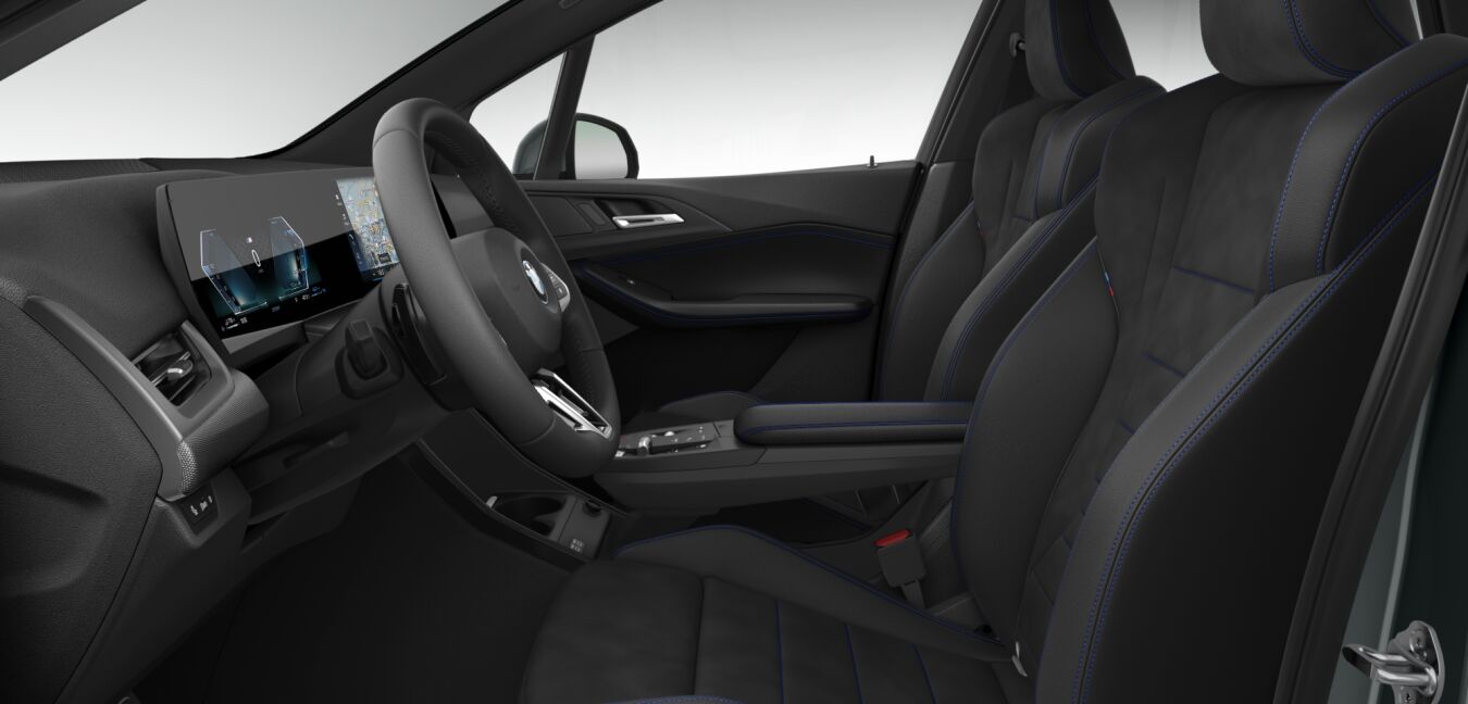 BMW BMW 2er im Innenraum seitlich BMW BMW 2er im Innenraum seitlich
