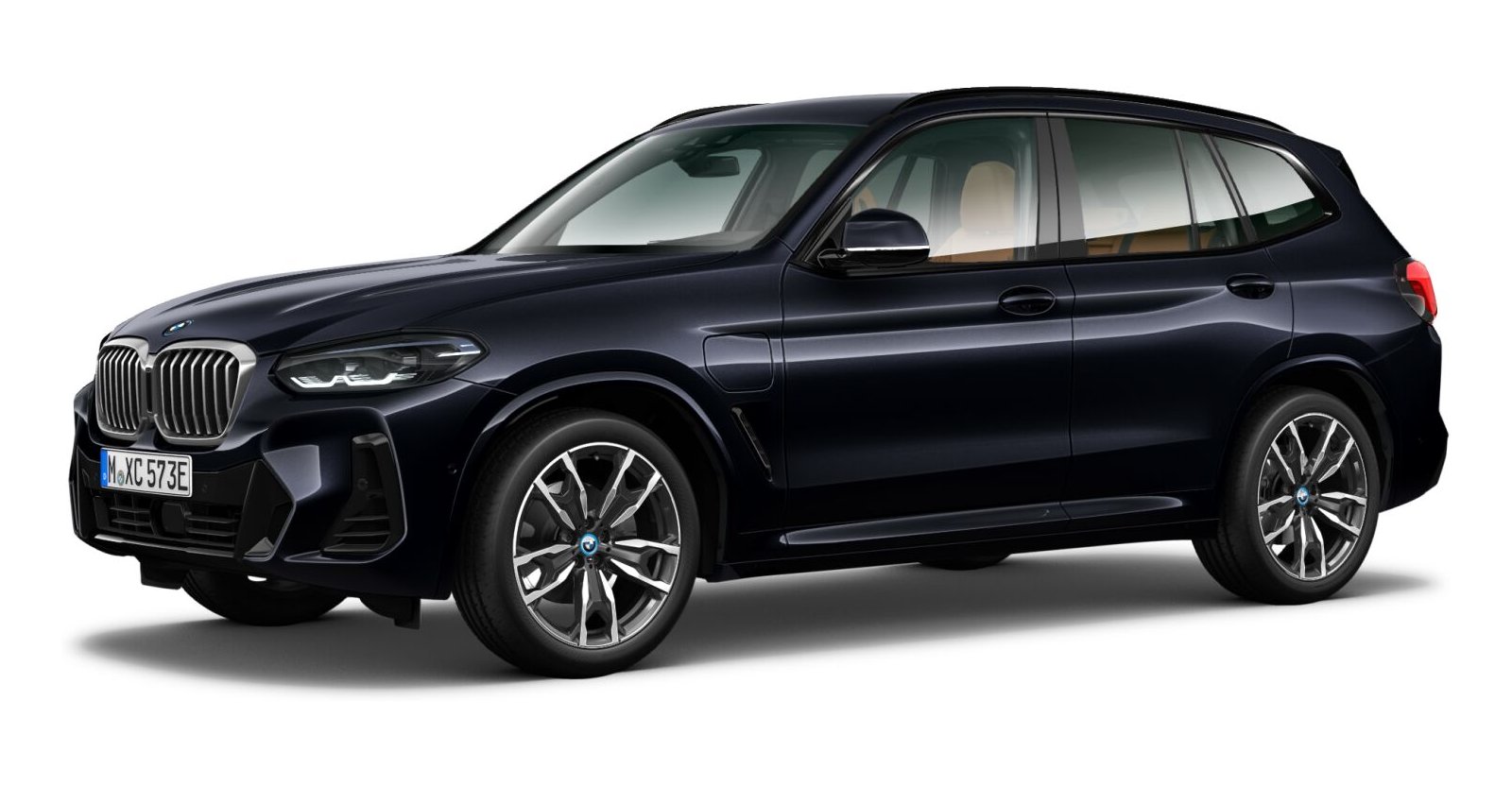BMW X3 xDrive 30e in Schwarz von vorne BMW X3 xDrive 30e in Schwarz von vorne