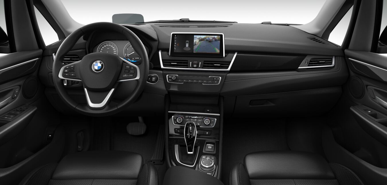 BMW BMW 2er im Innenraum von vorne BMW BMW 2er im Innenraum von vorne