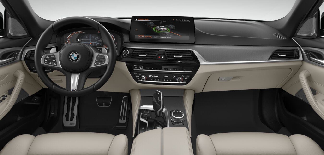 BMW BMW 5er im Innenraum von vorne BMW BMW 5er im Innenraum von vorne