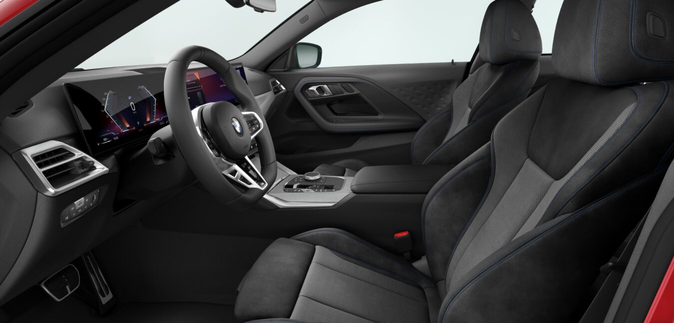 BMW BMW 2er im Innenraum seitlich BMW BMW 2er im Innenraum seitlich