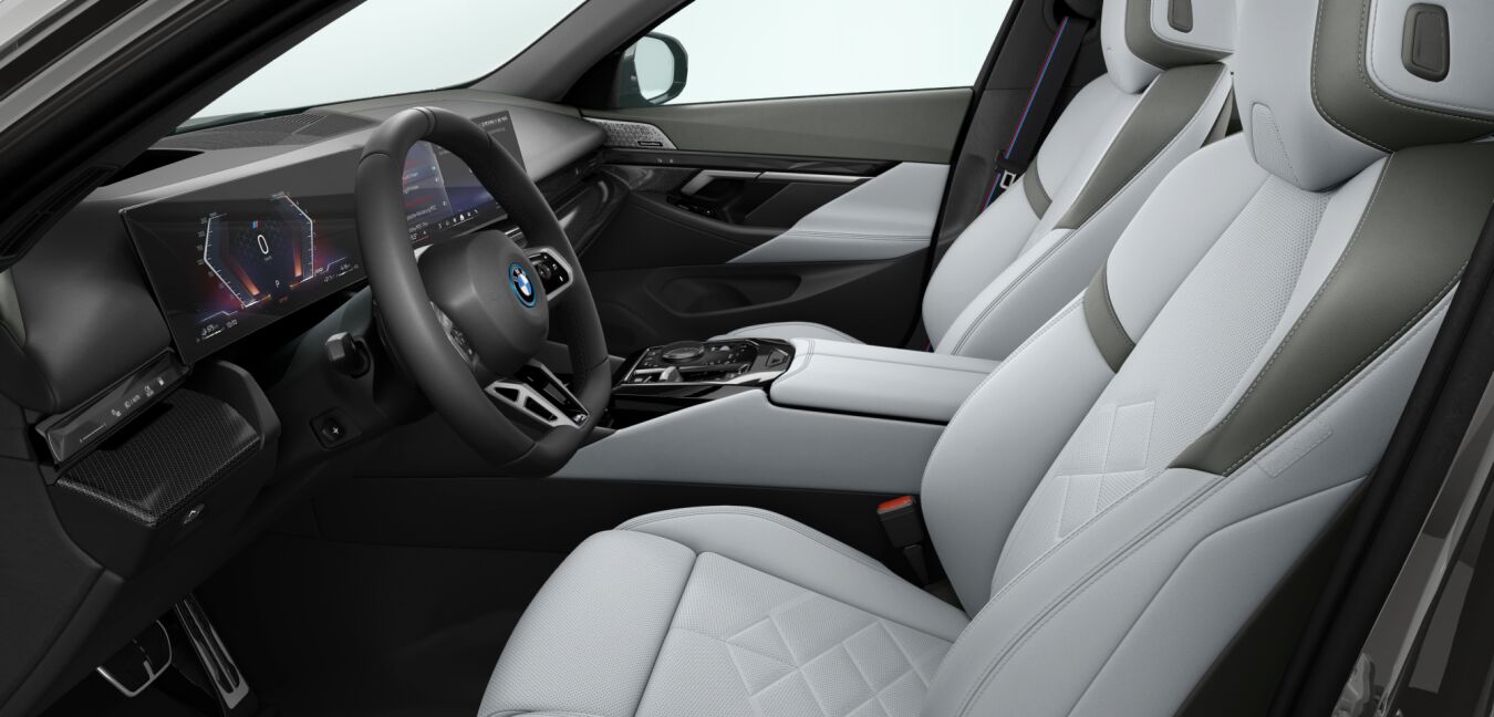 BMW BMW 5er im Innenraum seitlich BMW BMW 5er im Innenraum seitlich