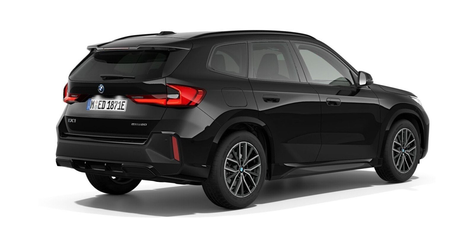 BMW iX1 eDrive20 in Schwarz von hinten