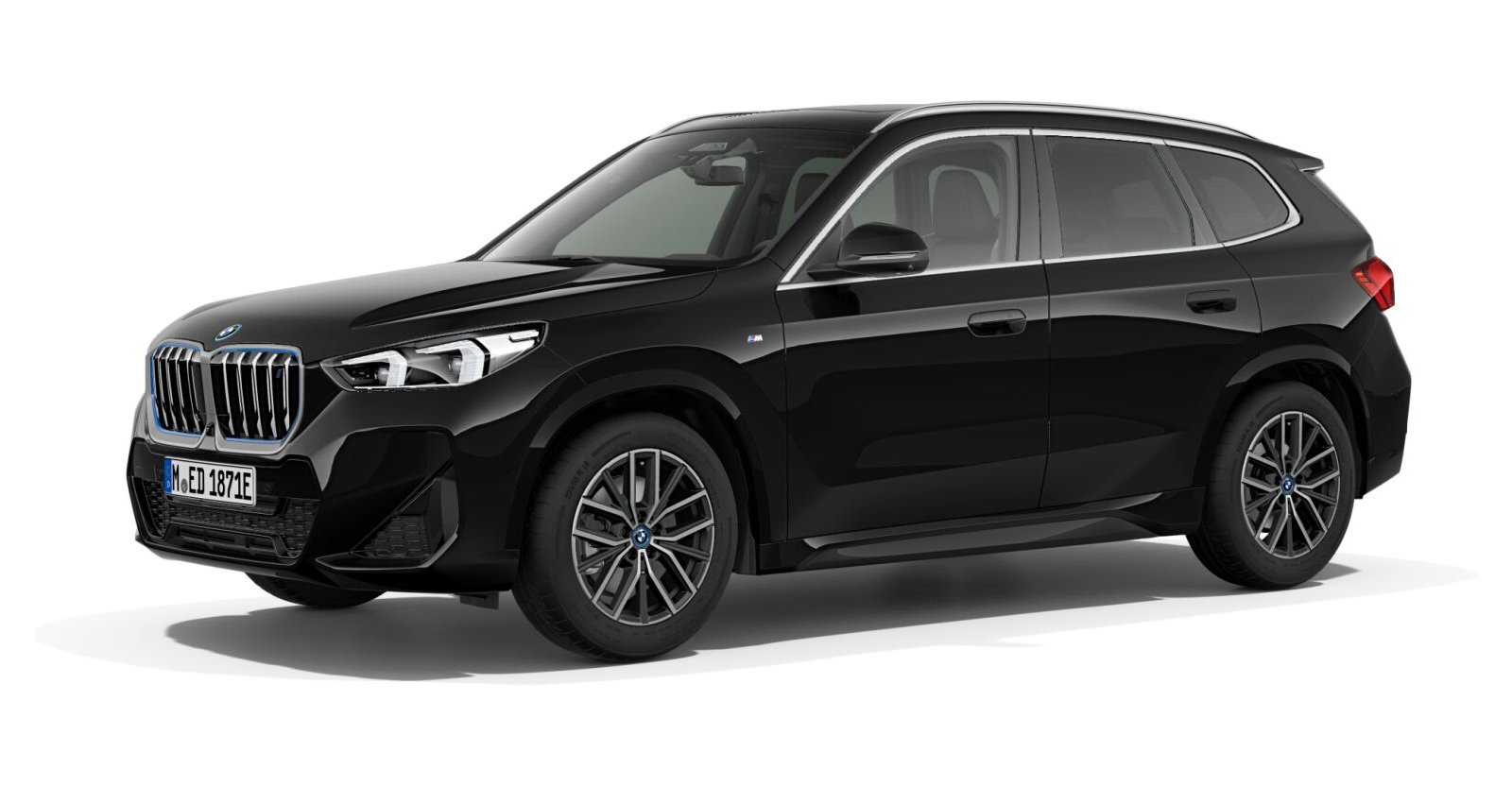 BMW iX1 xDrive30 in Schwarz von vorne BMW iX1 xDrive30 in Schwarz von vorne
