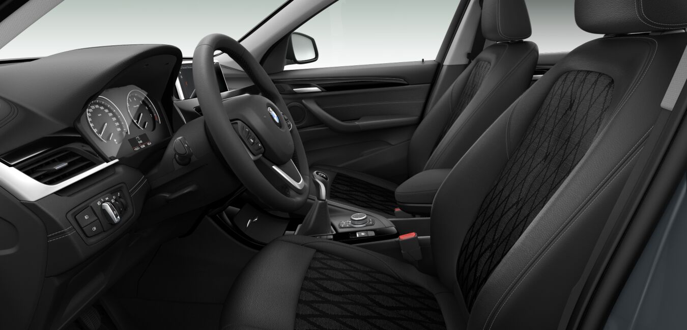 BMW BMW X im Innenraum seitlich BMW BMW X im Innenraum seitlich