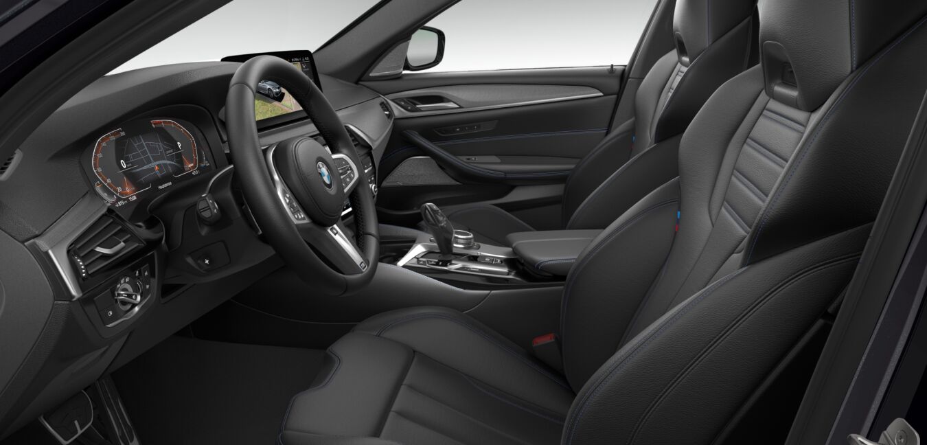 BMW BMW 5er im Innenraum seitlich BMW BMW 5er im Innenraum seitlich