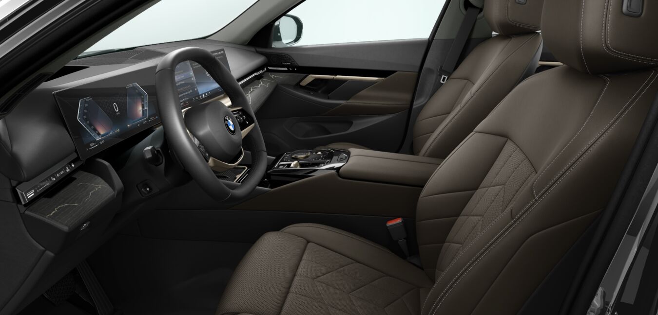 BMW BMW 5er im Innenraum seitlich BMW BMW 5er im Innenraum seitlich