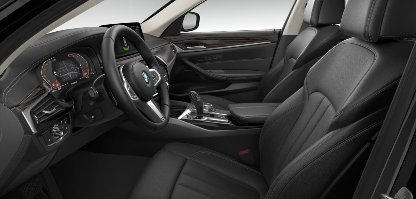 BMW BMW 5er im Innenraum seitlich BMW BMW 5er im Innenraum seitlich