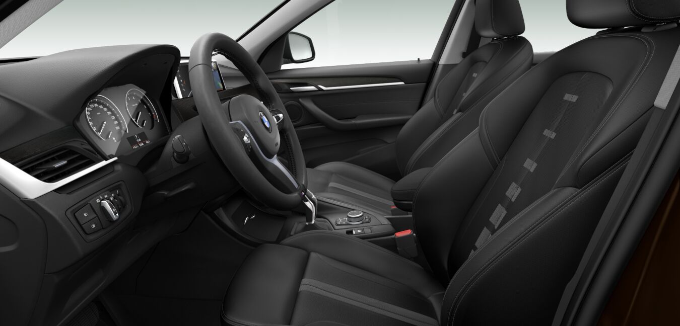 BMW BMW X im Innenraum seitlich BMW BMW X im Innenraum seitlich