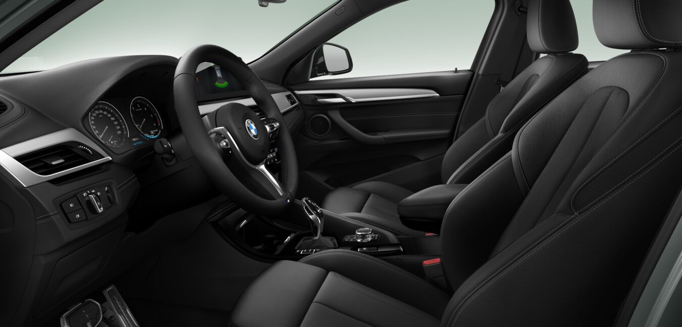 BMW BMW X im Innenraum seitlich