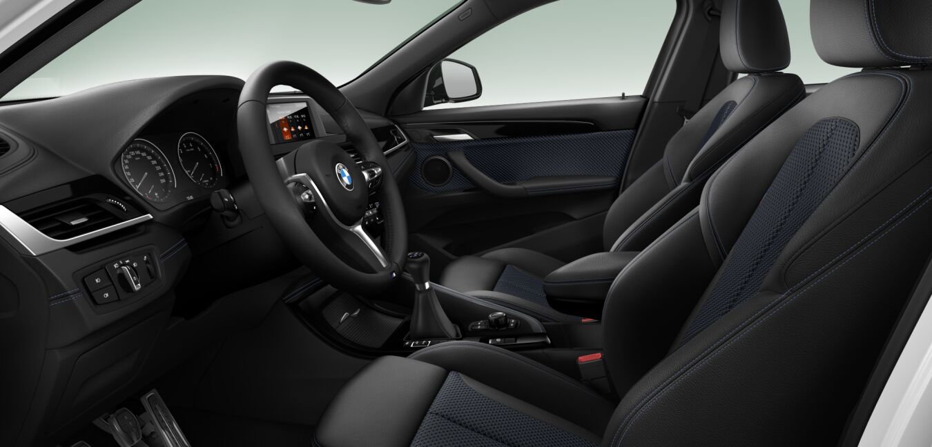 BMW BMW X im Innenraum seitlich BMW BMW X im Innenraum seitlich