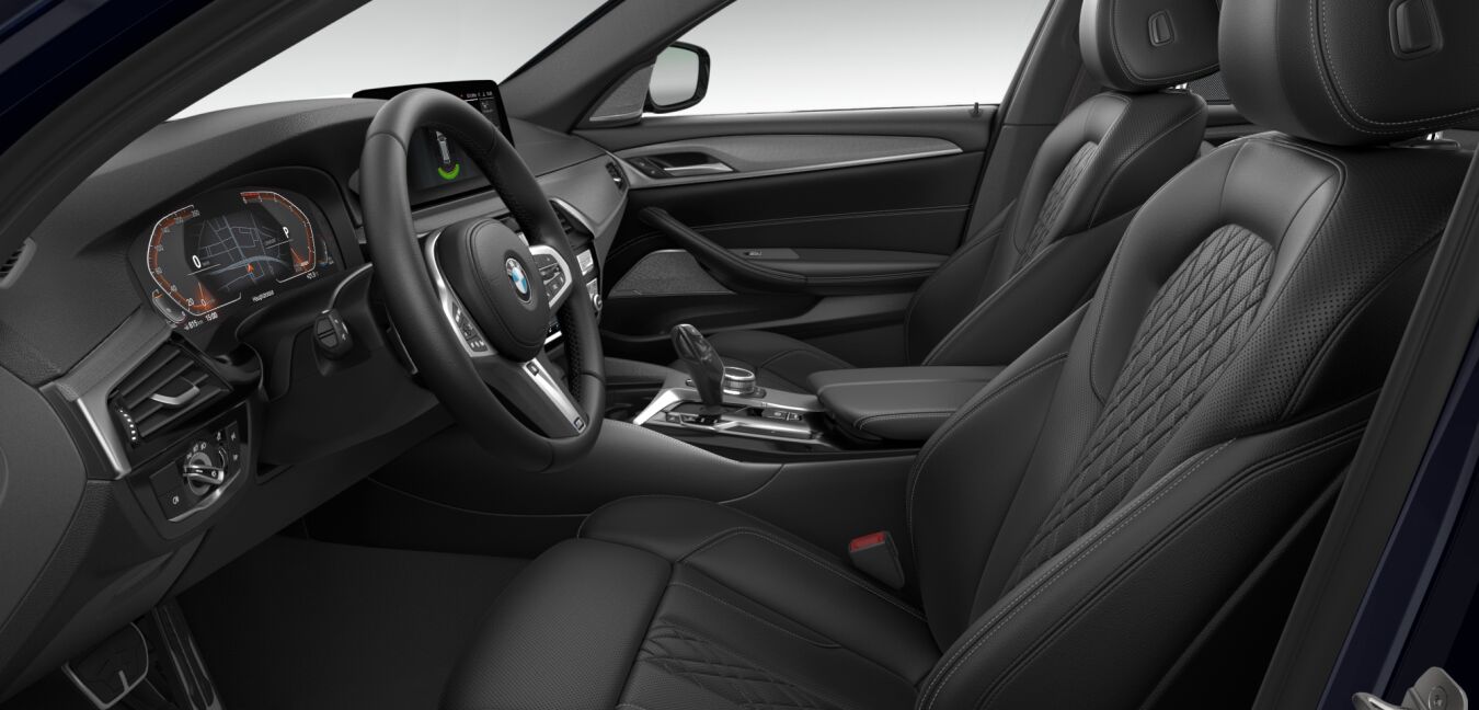 BMW BMW 5er im Innenraum seitlich BMW BMW 5er im Innenraum seitlich