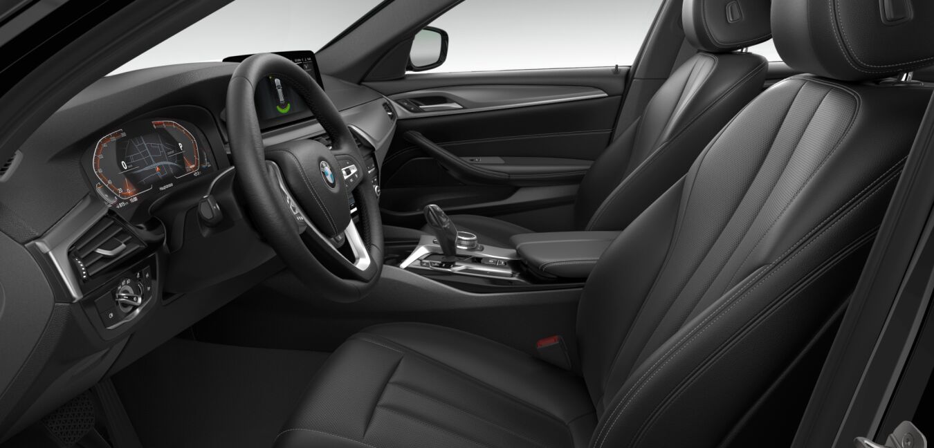 BMW BMW 5er im Innenraum seitlich BMW BMW 5er im Innenraum seitlich