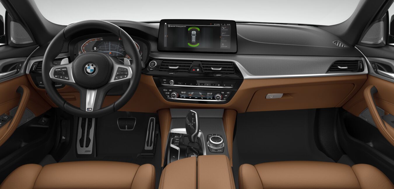BMW BMW 5er im Innenraum von vorne BMW BMW 5er im Innenraum von vorne