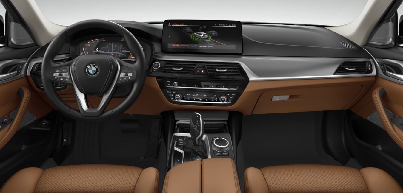 BMW BMW 5er im Innenraum von vorne BMW BMW 5er im Innenraum von vorne