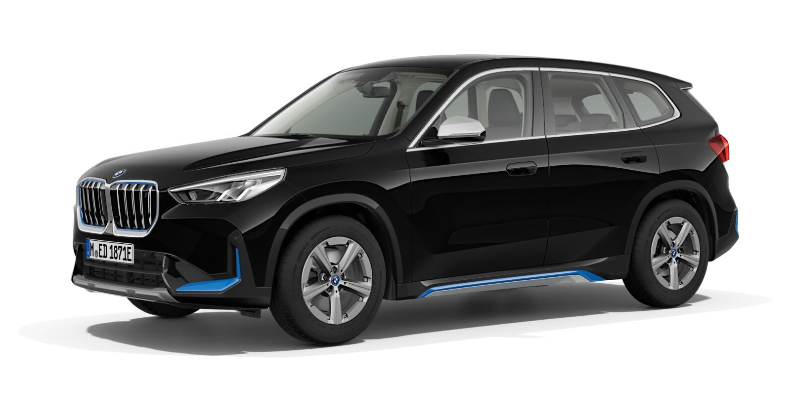 BMW iX1 xDrive30 in Schwarz von vorne BMW iX1 xDrive30 in Schwarz von vorne