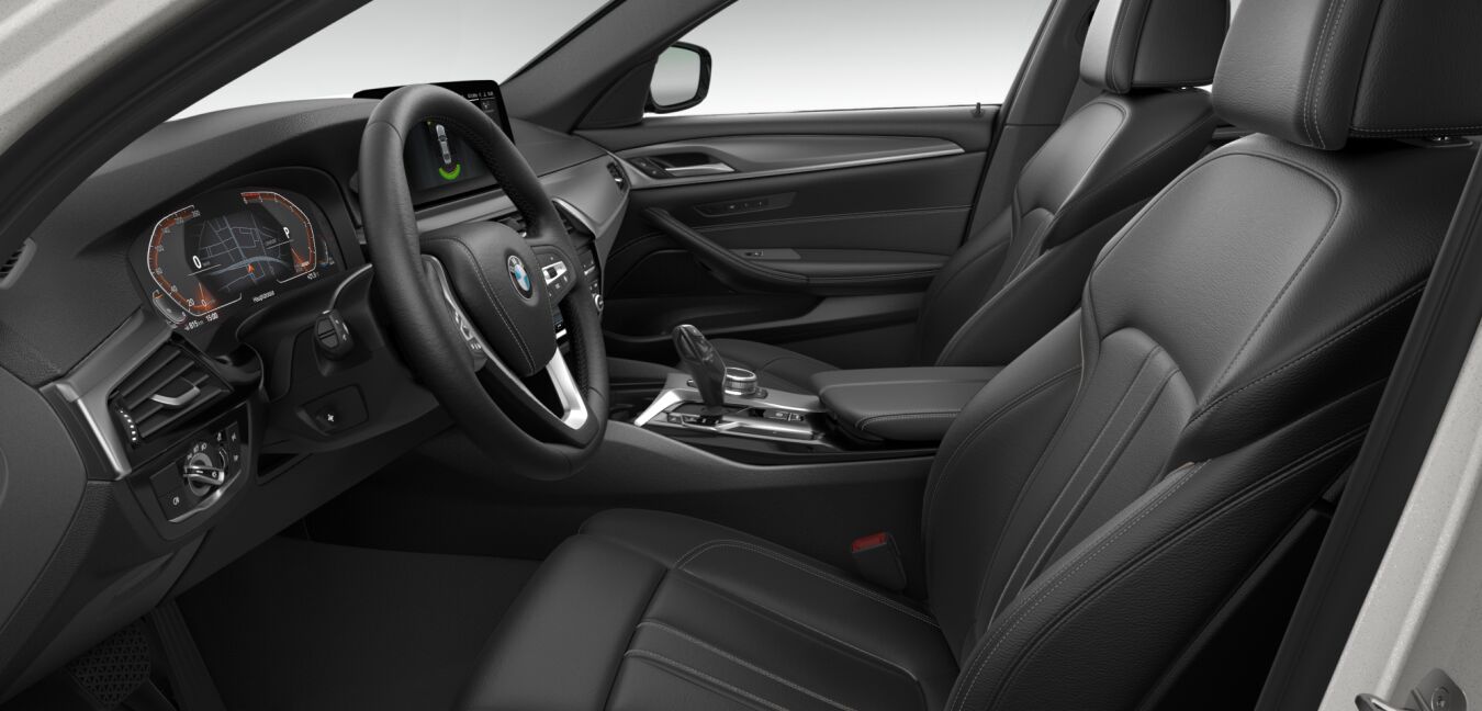 BMW BMW 5er im Innenraum seitlich BMW BMW 5er im Innenraum seitlich