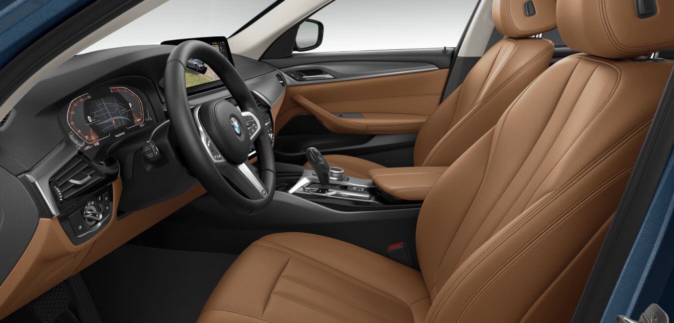 BMW BMW 5er im Innenraum seitlich BMW BMW 5er im Innenraum seitlich