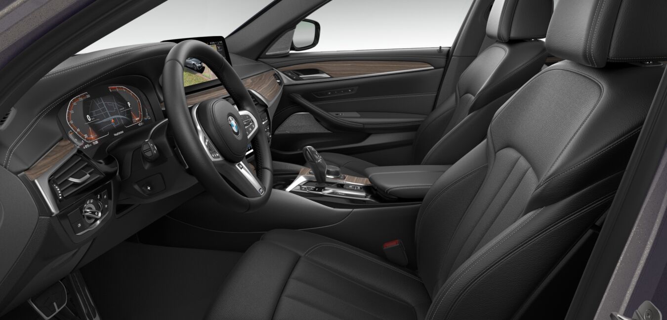 BMW BMW 5er im Innenraum seitlich BMW BMW 5er im Innenraum seitlich