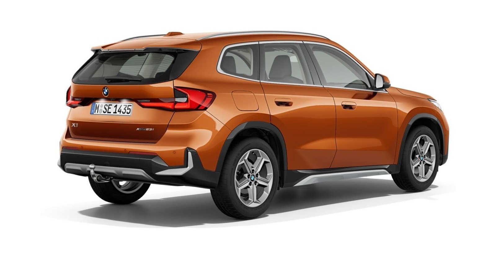 BMW BMW X in Orange von hinten BMW BMW X in Orange von hinten