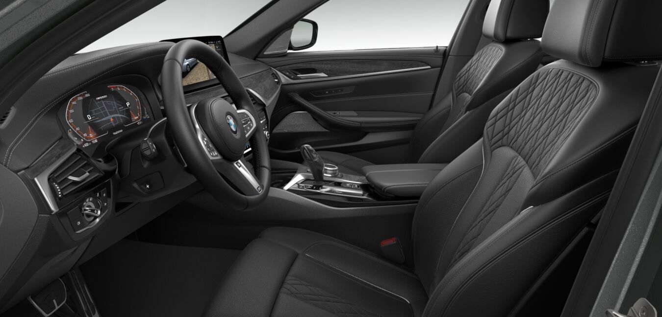 BMW BMW 5er im Innenraum seitlich BMW BMW 5er im Innenraum seitlich