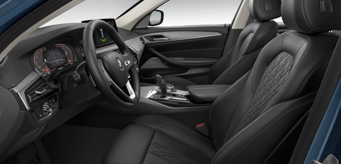 BMW BMW 5er im Innenraum seitlich BMW BMW 5er im Innenraum seitlich