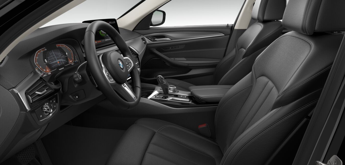 BMW BMW 5er im Innenraum seitlich BMW BMW 5er im Innenraum seitlich
