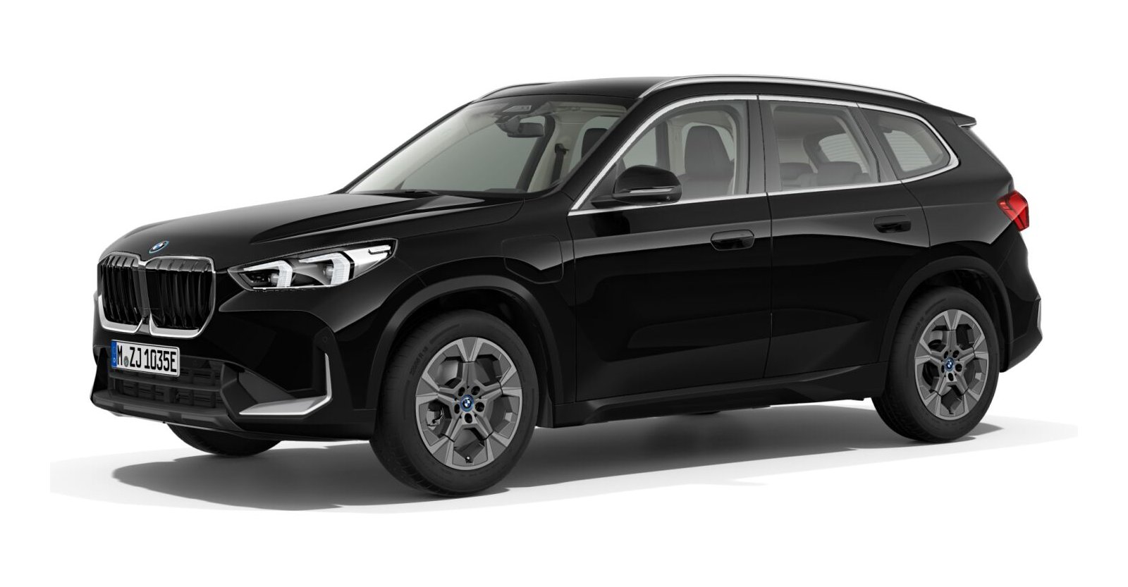 BMW X1 xDrive25e in Schwarz von vorne BMW X1 xDrive25e in Schwarz von vorne