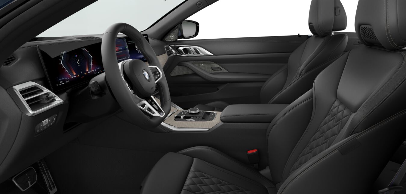 BMW BMW 4er im Innenraum seitlich BMW BMW 4er im Innenraum seitlich